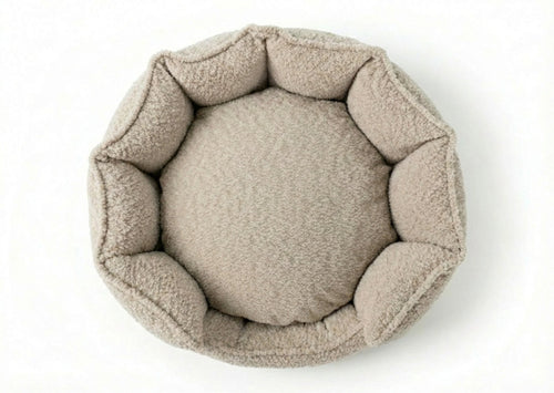 Luxury Boucle Dog Bed | Orthopaedic, High Wall | The Cotswold | The Hound & Dane